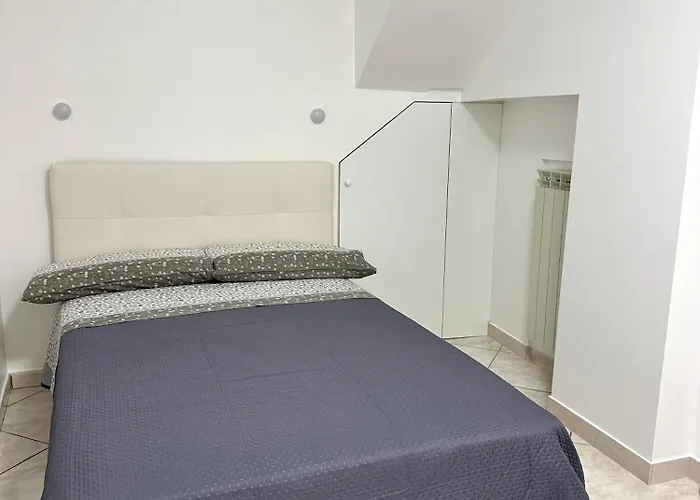 Lazzaro 別荘 ブロンテ